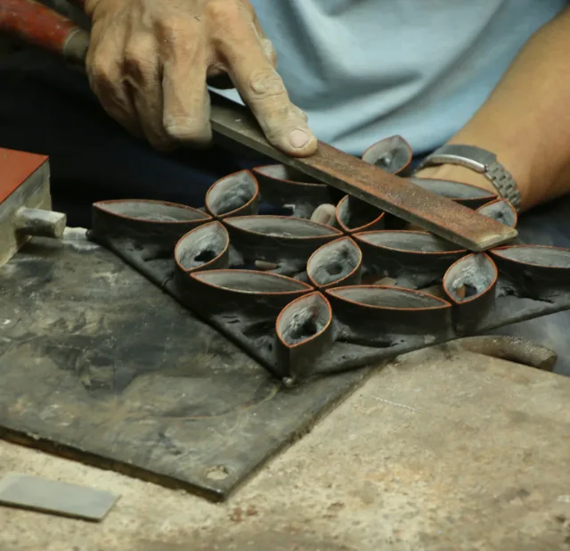 Antictiles: fabricación de baldosas hidráulicas