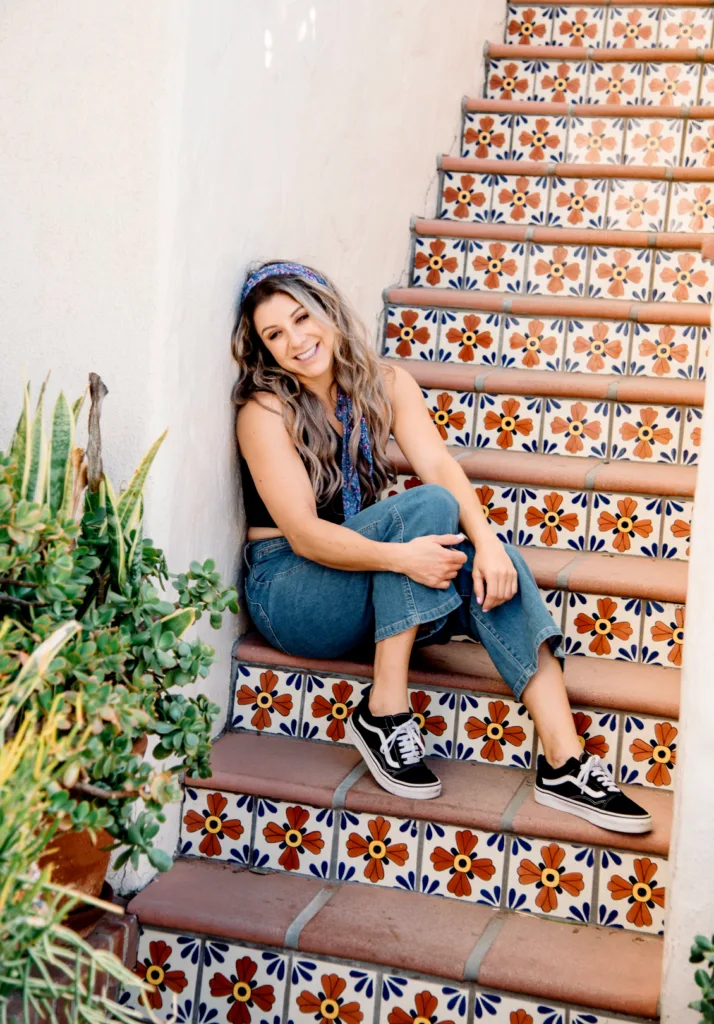 decoración de escaleras con suelos hidraulicos