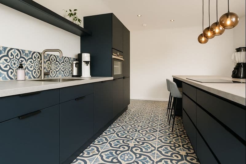 baldosa hidráulica en interiores